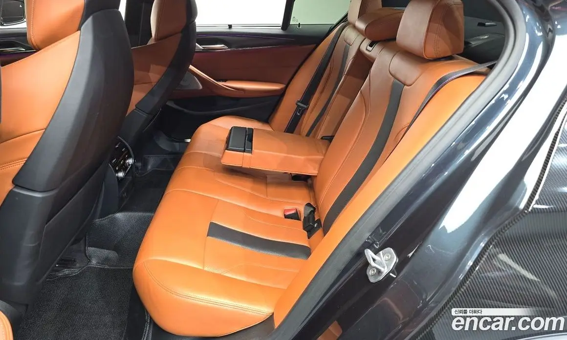 BMW M5 2018 4.4 автомат (гидро), фото 17 BMW M5 2018 4.4 автомат (гидро), фото 17