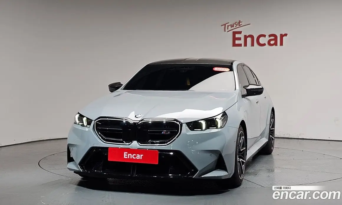 BMW M5 2025 4.4 автомат (гидро), фото 2 BMW M5 2025 4.4 автомат (гидро), фото 2