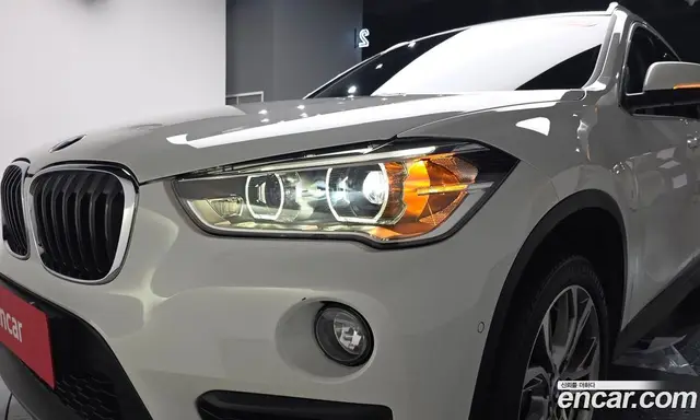 BMW X1 2019 2.0 автомат (гидро), миниатюра 7