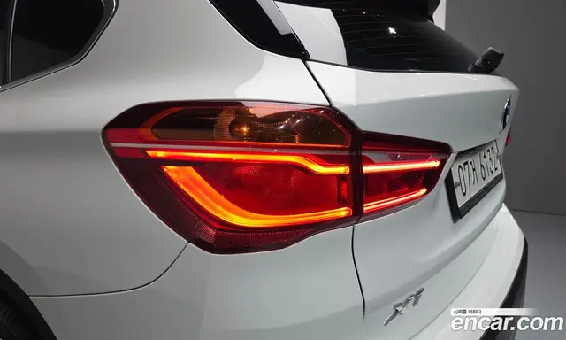 BMW X1 2019 2.0 автомат (гидро), миниатюра 8