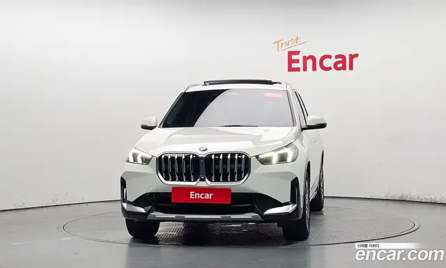 BMW X1 2025 2.0 автомат (гидро), миниатюра 2