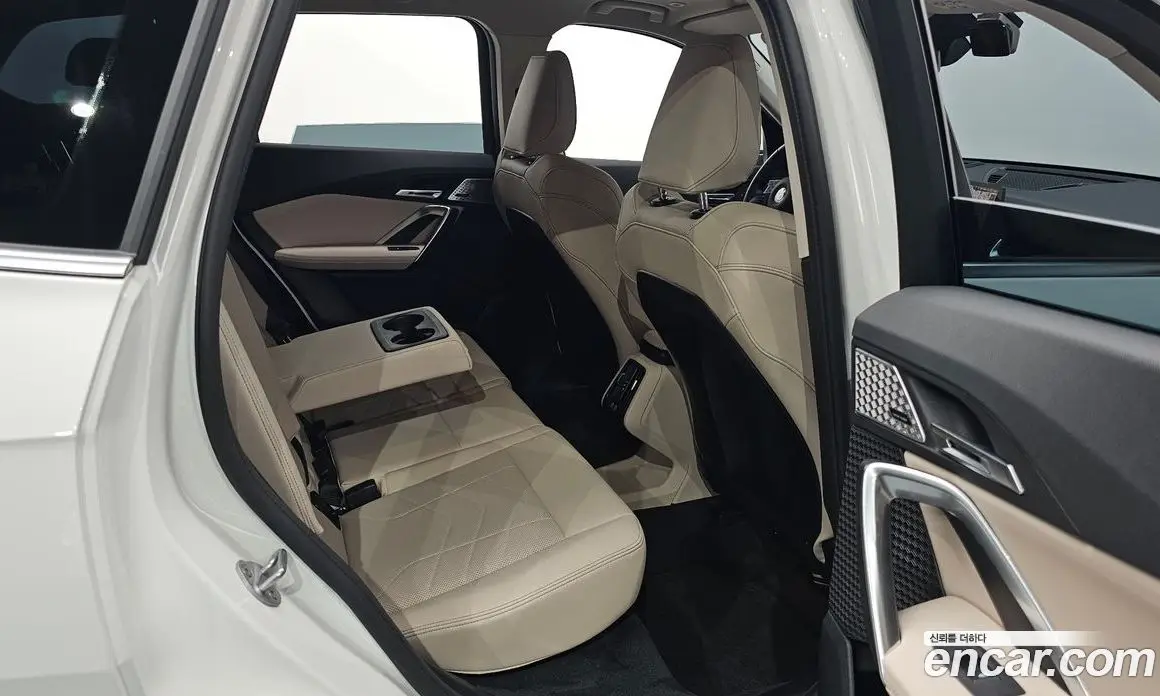 BMW X1 2025 2.0 автомат (гидро), фото 15
