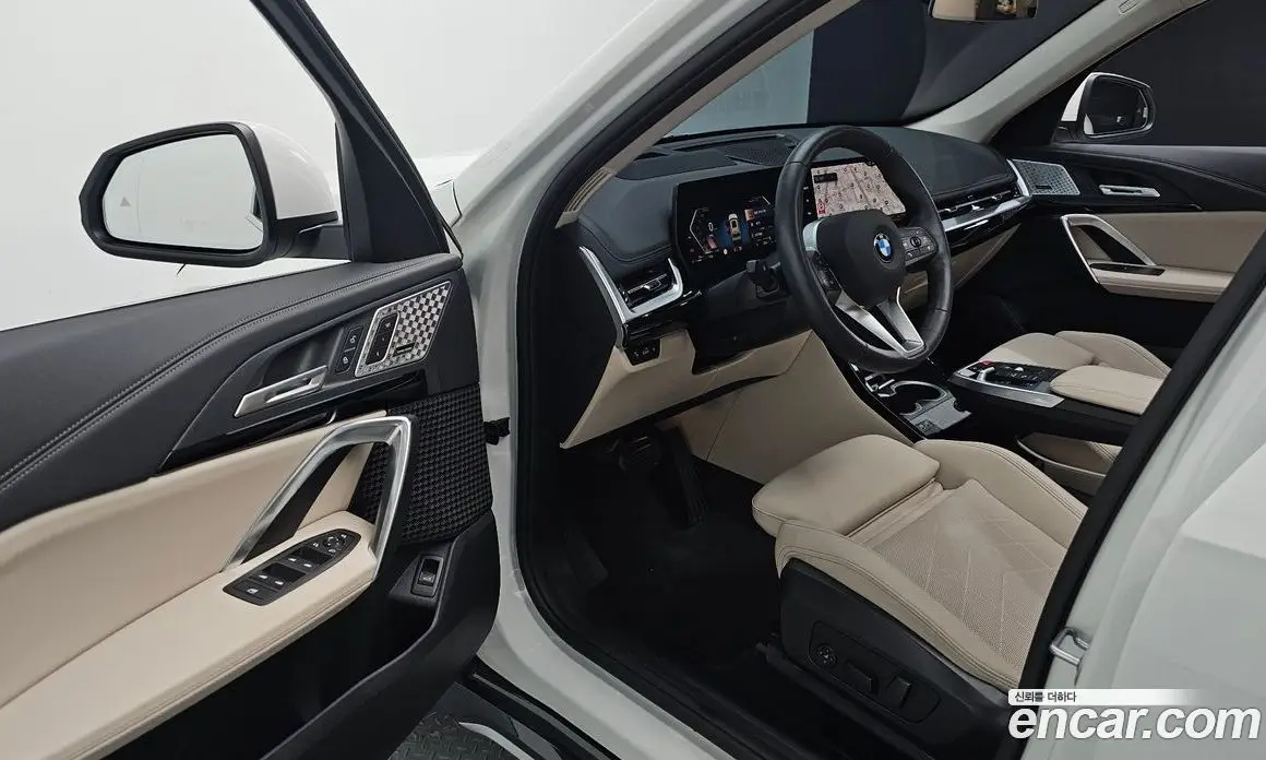 BMW X1 2025 2.0 автомат (гидро), фото 16
