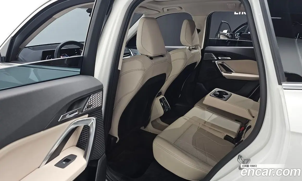 BMW X1 2025 2.0 автомат (гидро), фото 17