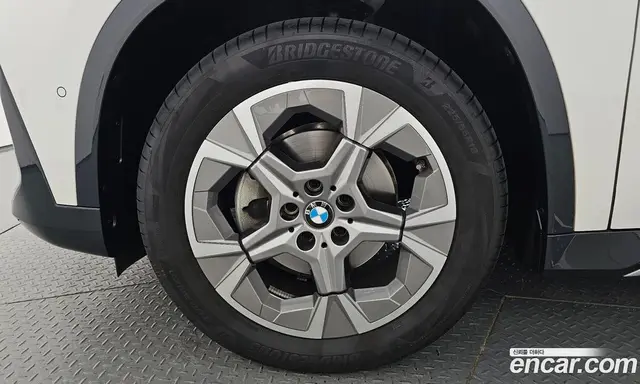 BMW X1 2025 2.0 автомат (гидро), миниатюра 4