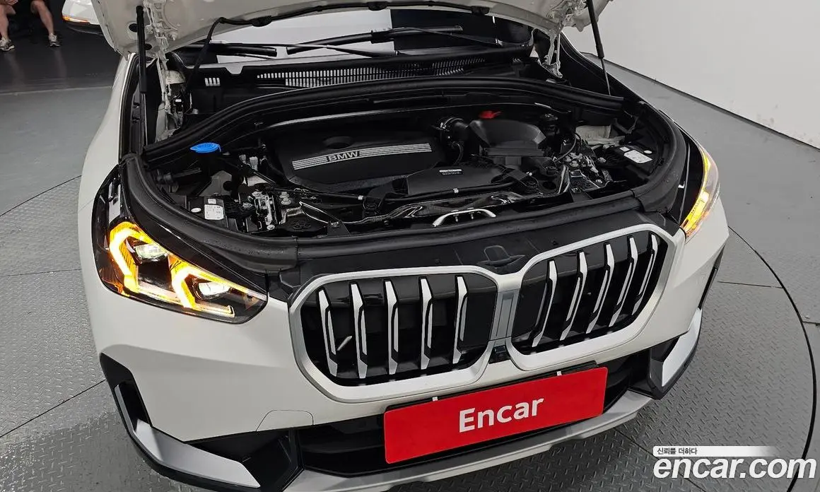BMW X1 2025 2.0 автомат (гидро), фото 5