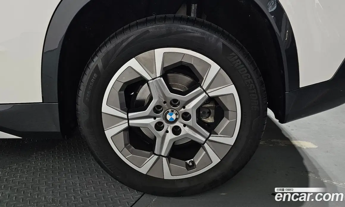 BMW X1 2025 2.0 автомат (гидро), фото 6