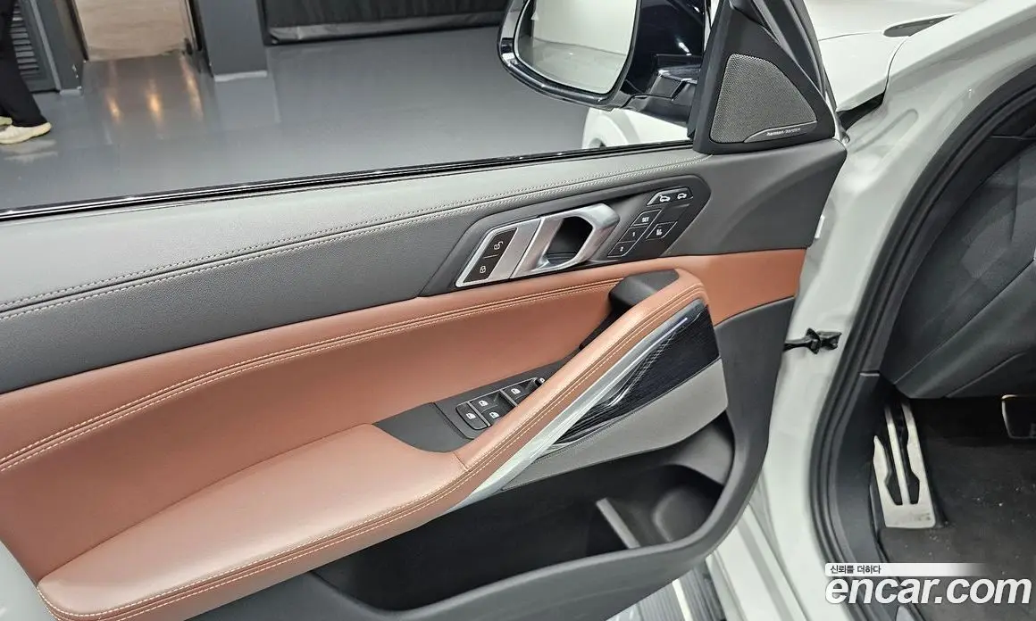 BMW X6 2024 3.0 автомат (гидро), фото 14