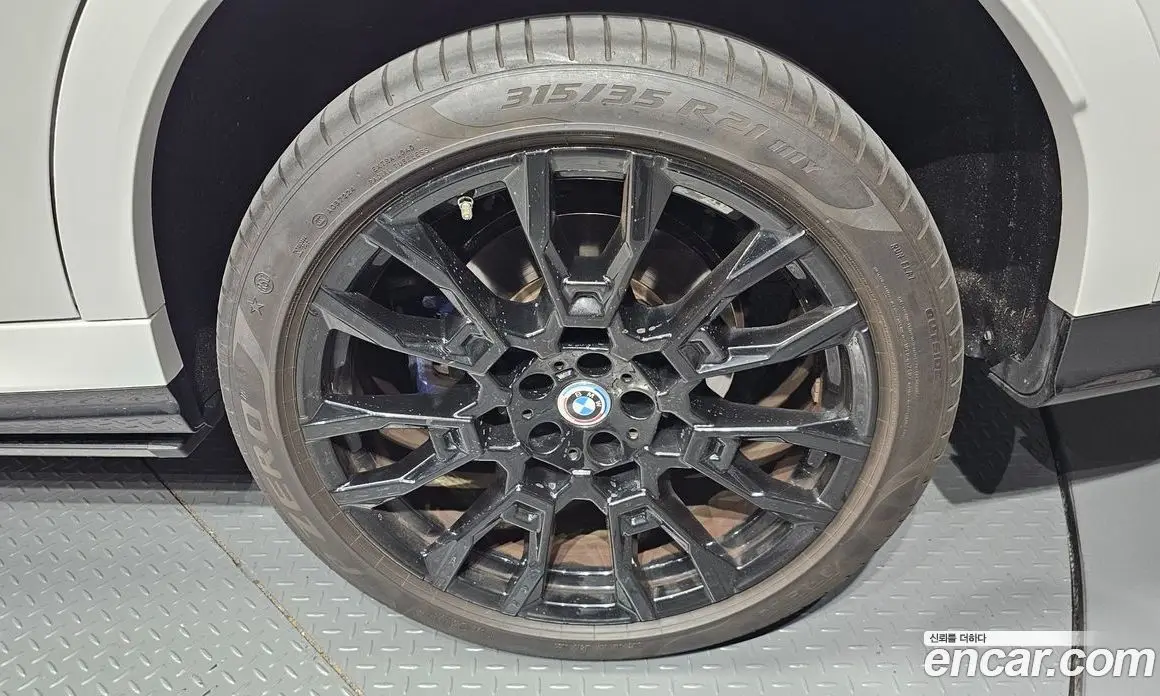 BMW X6 2024 3.0 автомат (гидро), фото 7