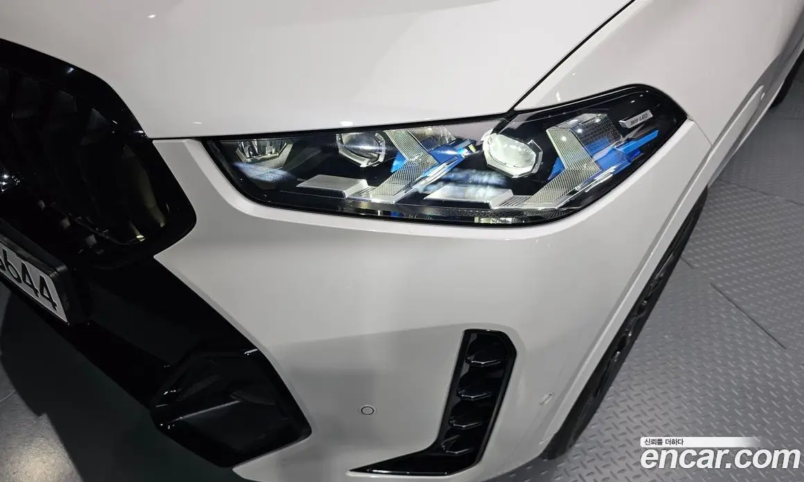 BMW X6 2024 3.0 автомат (гидро), фото 8