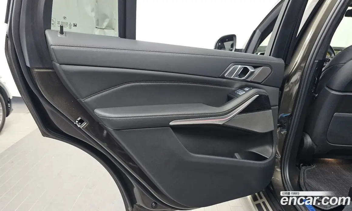 BMW X7 2022 3.0 автомат (гидро), фото 15