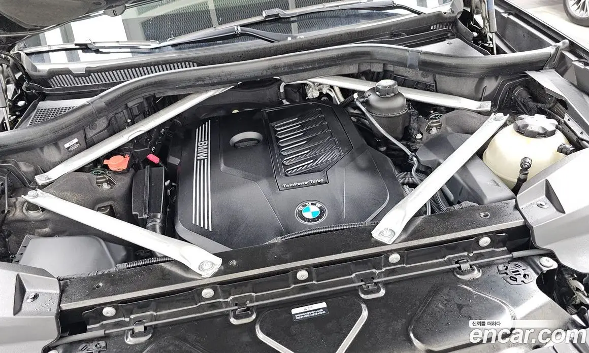 BMW X7 2022 3.0 автомат (гидро), фото 6