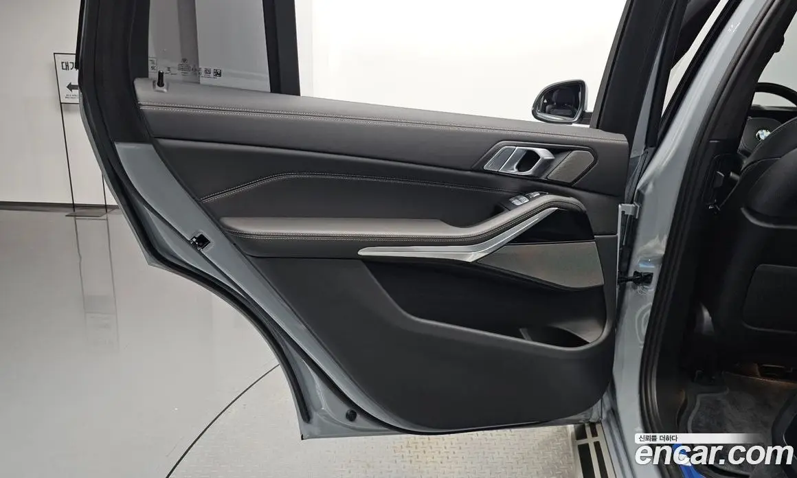 BMW X7 2024 3.0 автомат (гидро), фото 14 BMW X7 2024 3.0 автомат (гидро), фото 14