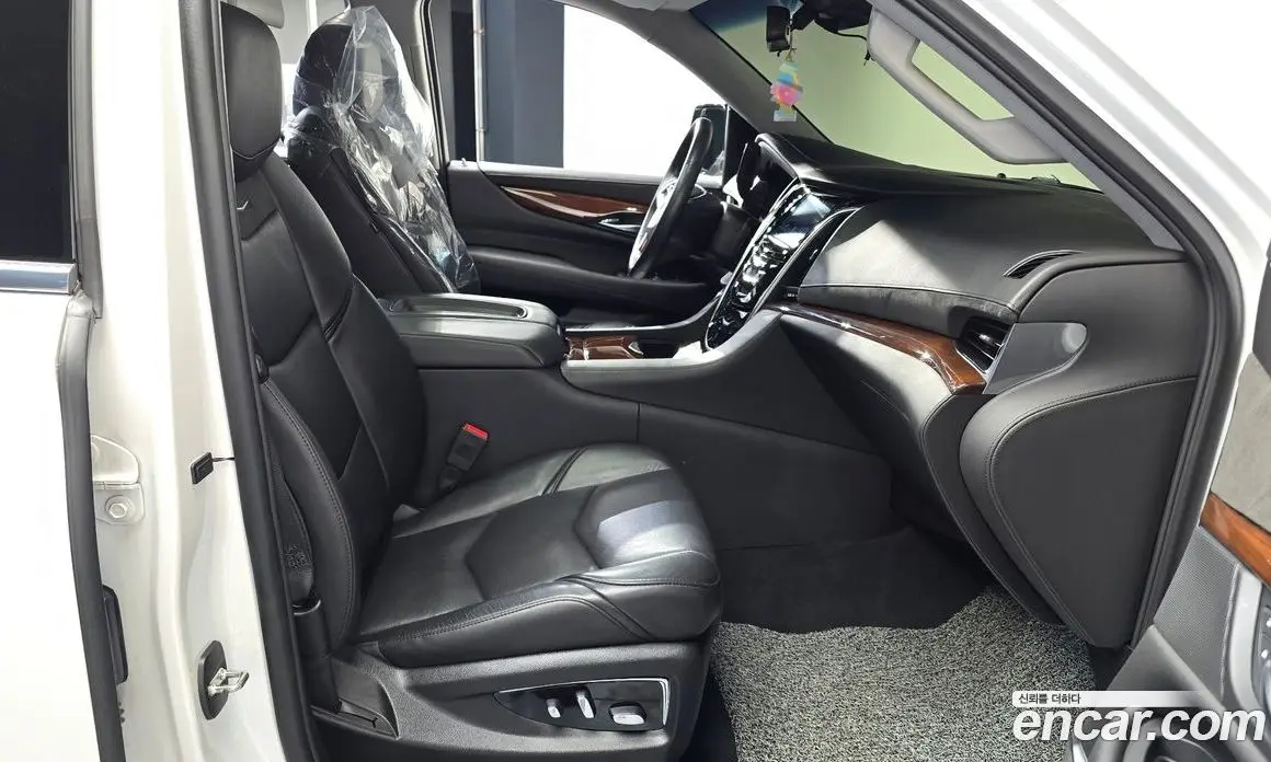 Cadillac Escalade 2018 6.2 автомат (гидро), фото 16