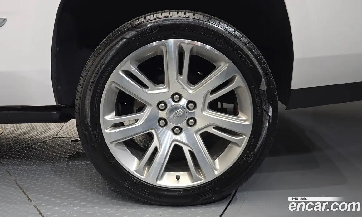 Cadillac Escalade 2018 6.2 автомат (гидро), фото 7