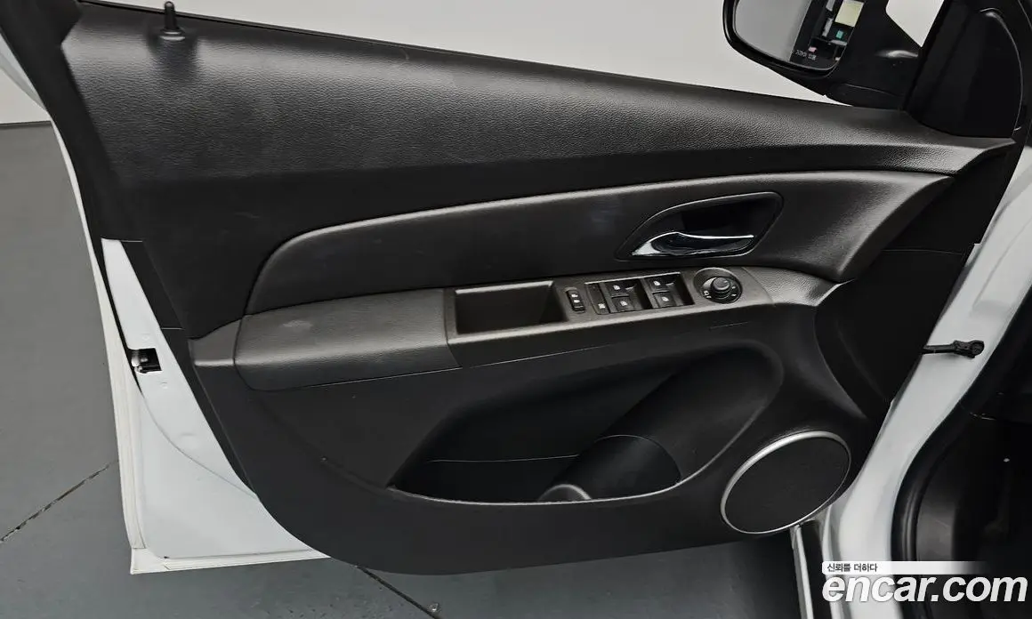 Chevrolet Cruze 2015 1.8 автомат (гидро), фото 13