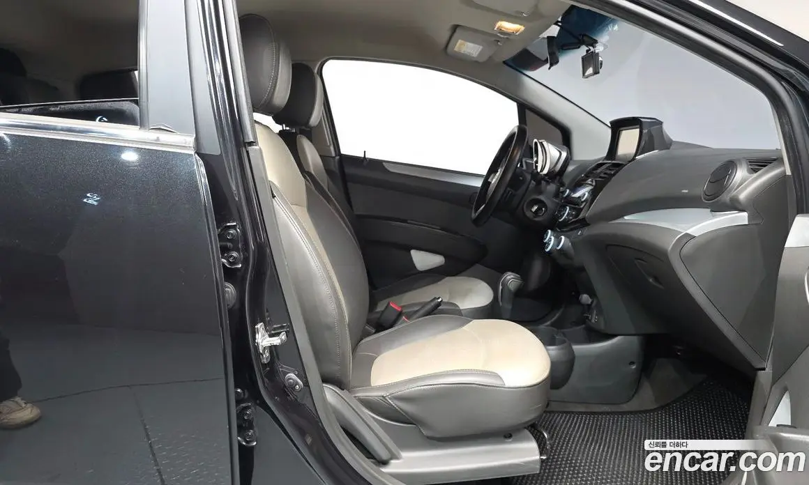 Chevrolet Spark 2014 1.0 автомат (гидро), фото 15