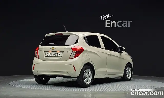 Chevrolet Spark 2015 1.0 автомат (гидро), миниатюра 2