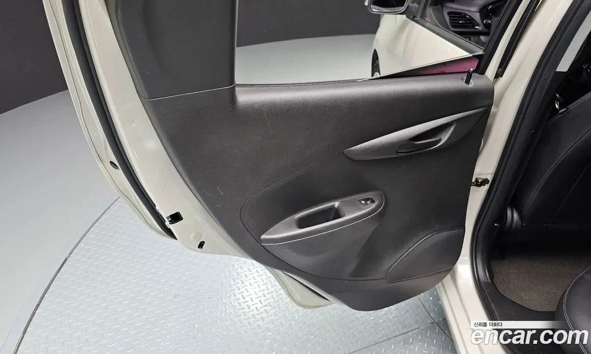 Chevrolet Spark 2015 1.0 автомат (гидро), фото 15