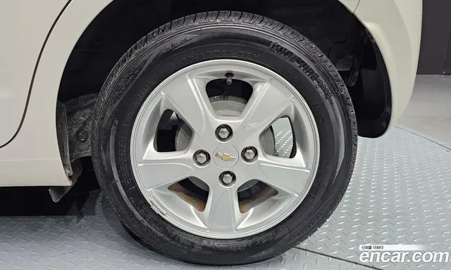 Chevrolet Spark 2015 1.0 автомат (гидро), миниатюра 7