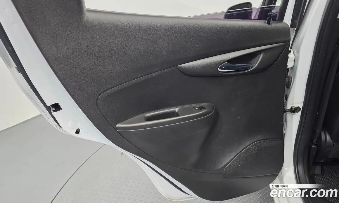Chevrolet Spark 2016 1.0 автомат (гидро), фото 15