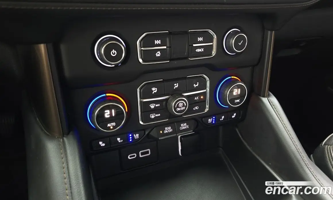 Chevrolet Tahoe 2022 6.2 автомат (гидро), фото 19