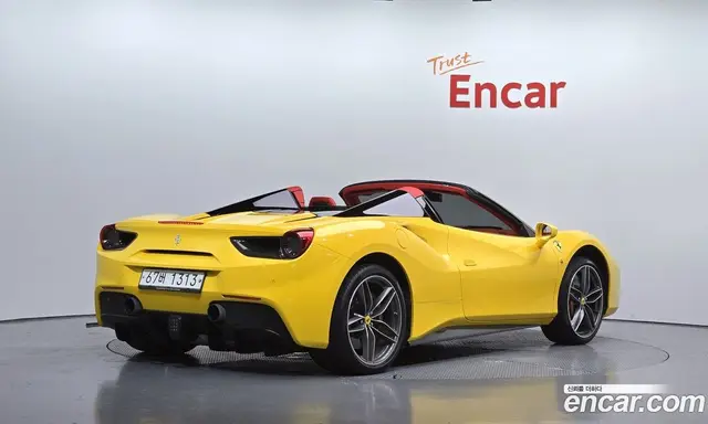 Ferrari 488 2018 3.9 автомат (гидро), миниатюра 2