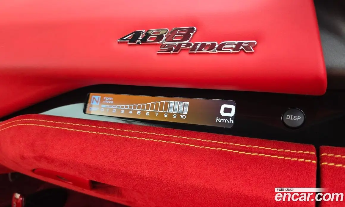 Ferrari 488 2018 3.9 автомат (гидро), фото 14