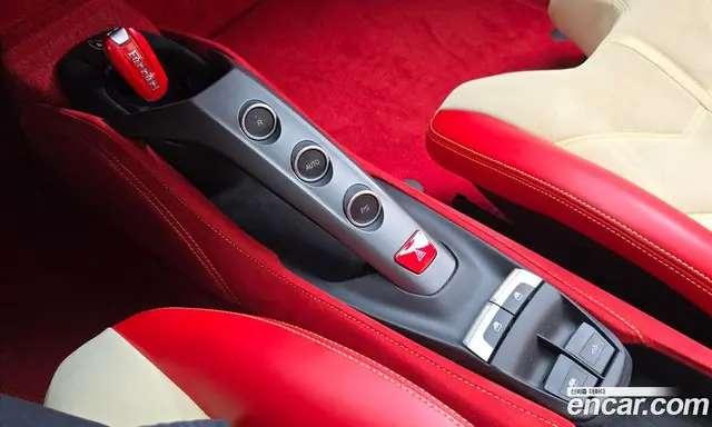 Ferrari 488 2018 3.9 автомат (гидро), миниатюра 9