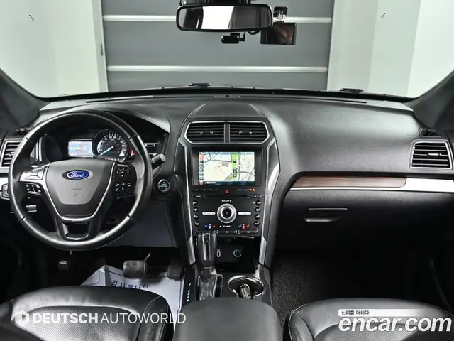 Ford Explorer 2018 2.3 автомат (гидро), миниатюра 6