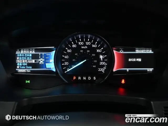 Ford Explorer 2018 2.3 автомат (гидро), миниатюра 7