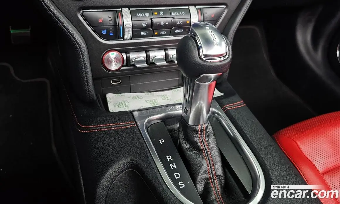 Ford Mustang 2019 2.3 автомат (гидро), фото 12 Ford Mustang 2019 2.3 автомат (гидро), фото 12