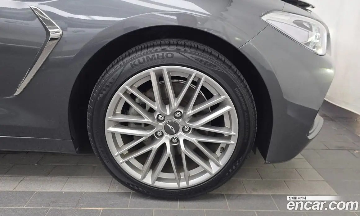 Genesis G70 2019 2.0 автомат (гидро), фото 7 Genesis G70 2019 2.0 автомат (гидро), фото 7