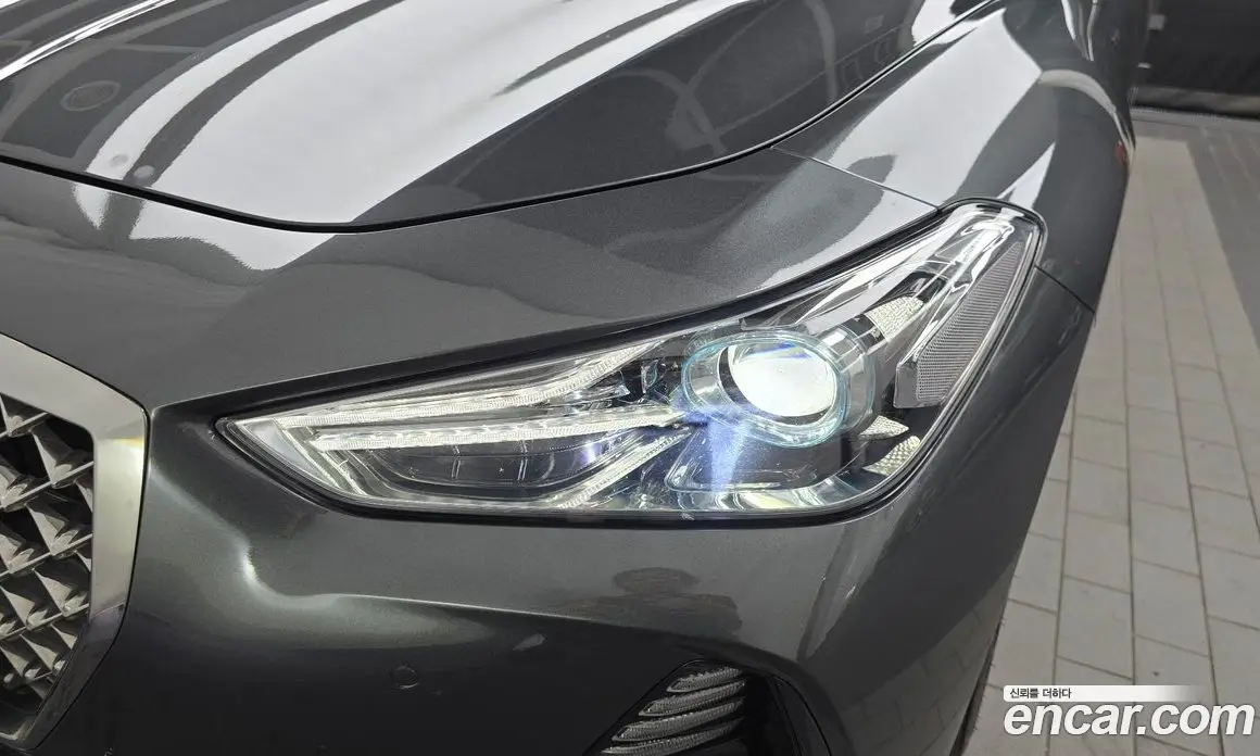 Genesis G70 2019 2.0 автомат (гидро), фото 8 Genesis G70 2019 2.0 автомат (гидро), фото 8