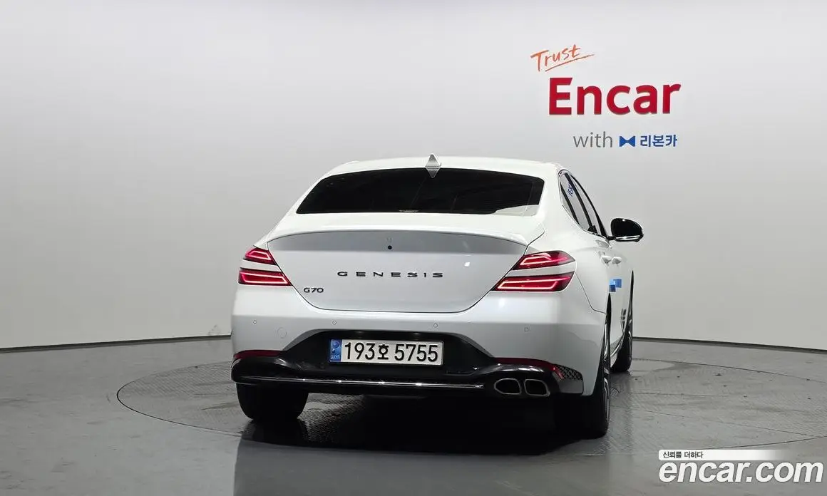 Genesis G70 2022 2.0 автомат (гидро), фото 4 Genesis G70 2022 2.0 автомат (гидро), фото 4