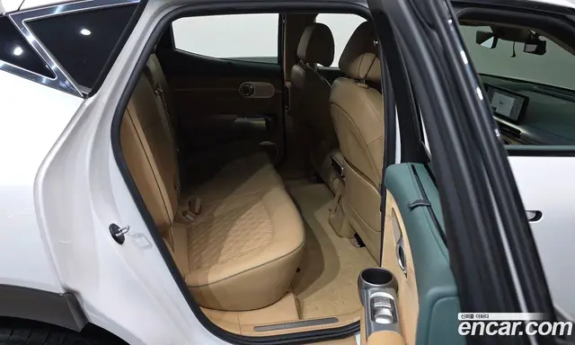 Genesis GV60 2022 0.1 автомат (гидро), миниатюра 12