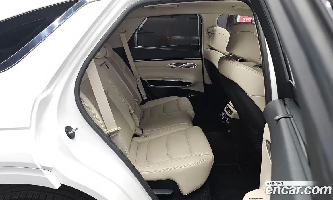 Genesis GV70 2021 2.5 автомат (гидро), фото 16 Genesis GV70 2021 2.5 автомат (гидро), фото 16