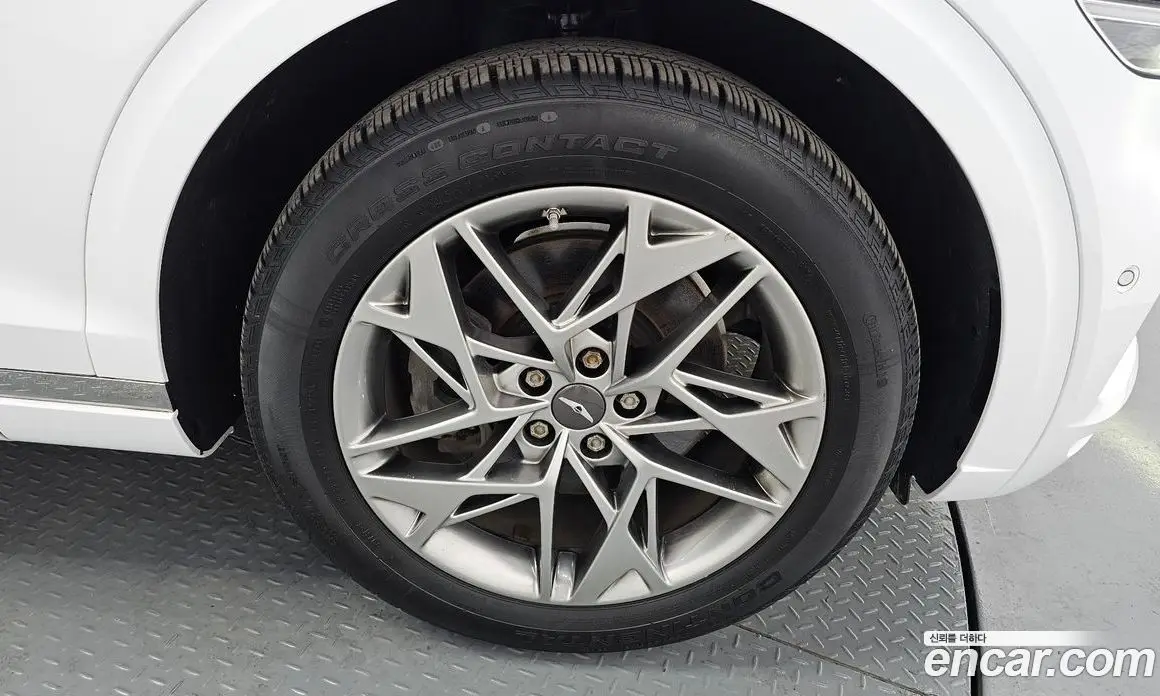 Genesis GV70 2021 2.5 автомат (гидро), фото 7 Genesis GV70 2021 2.5 автомат (гидро), фото 7
