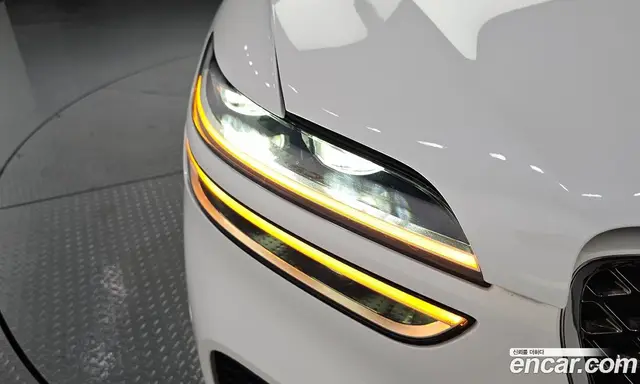 Genesis GV70 2021 2.5 автомат (гидро), миниатюра 8 Genesis GV70 2021 2.5 автомат (гидро), миниатюра 8