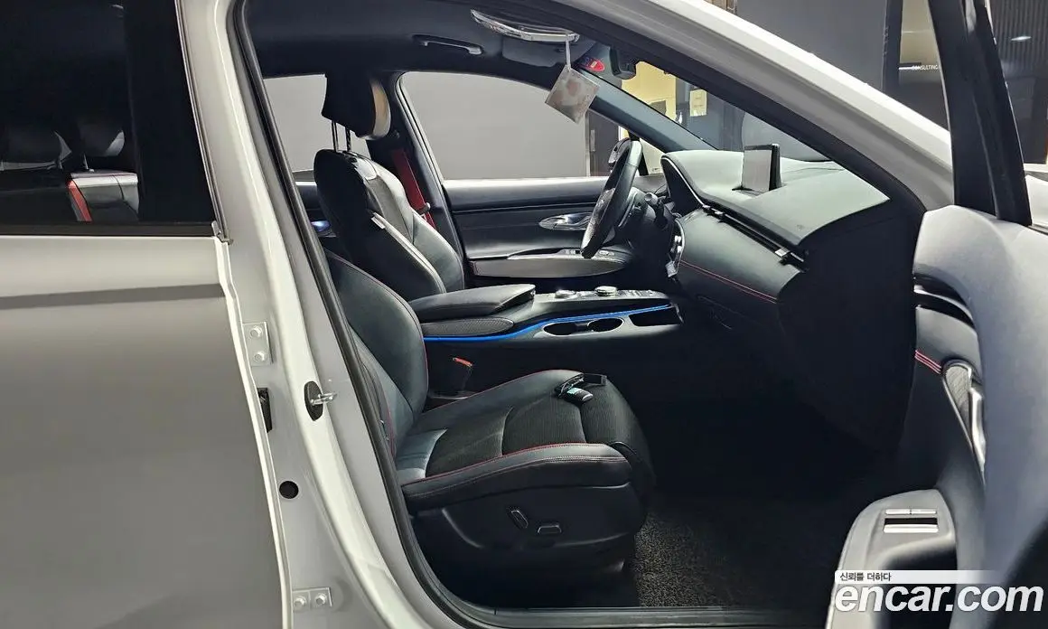 Genesis GV70 2021 2.5 автомат (гидро), фото 17