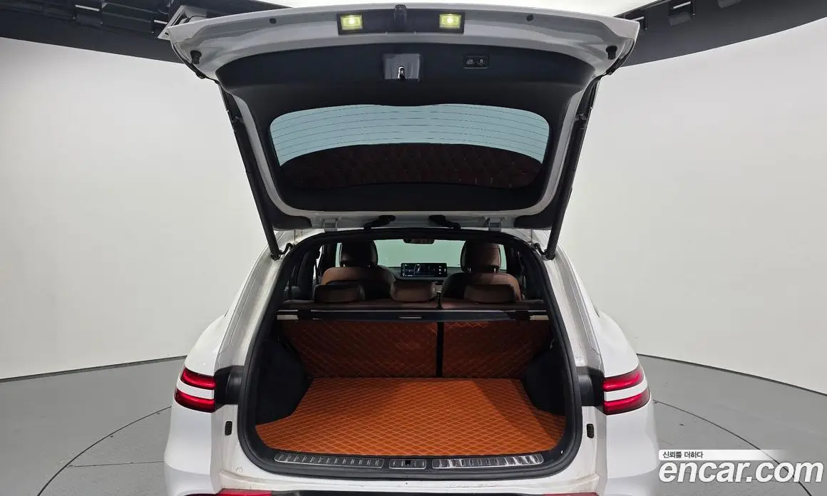 Genesis GV70 2021 2.5 автомат (гидро), фото 20 Genesis GV70 2021 2.5 автомат (гидро), фото 20