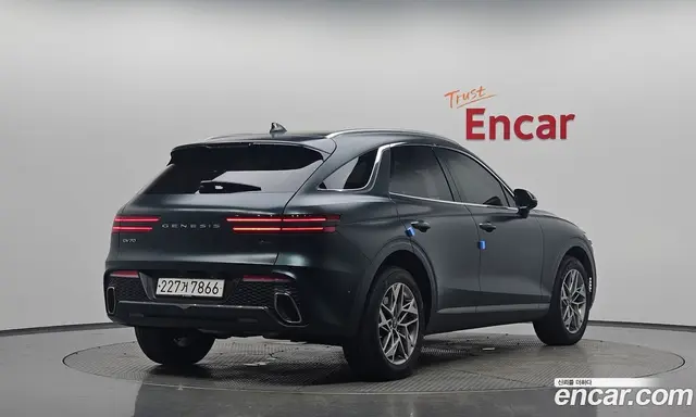 Genesis GV70, 2022, 71 761 км