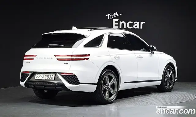 Genesis GV70, 2023, 85 391 км