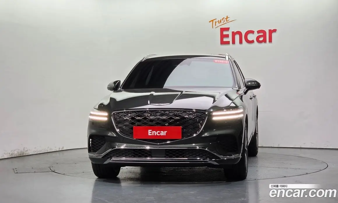 Genesis GV70 2024 2.5 автомат (гидро), фото 2 Genesis GV70 2024 2.5 автомат (гидро), фото 2