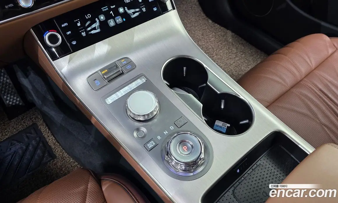 Genesis GV70 2024 2.5 автомат (гидро), фото 11 Genesis GV70 2024 2.5 автомат (гидро), фото 11