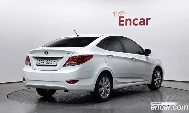 Hyundai Accent, 2012, 35 800 км