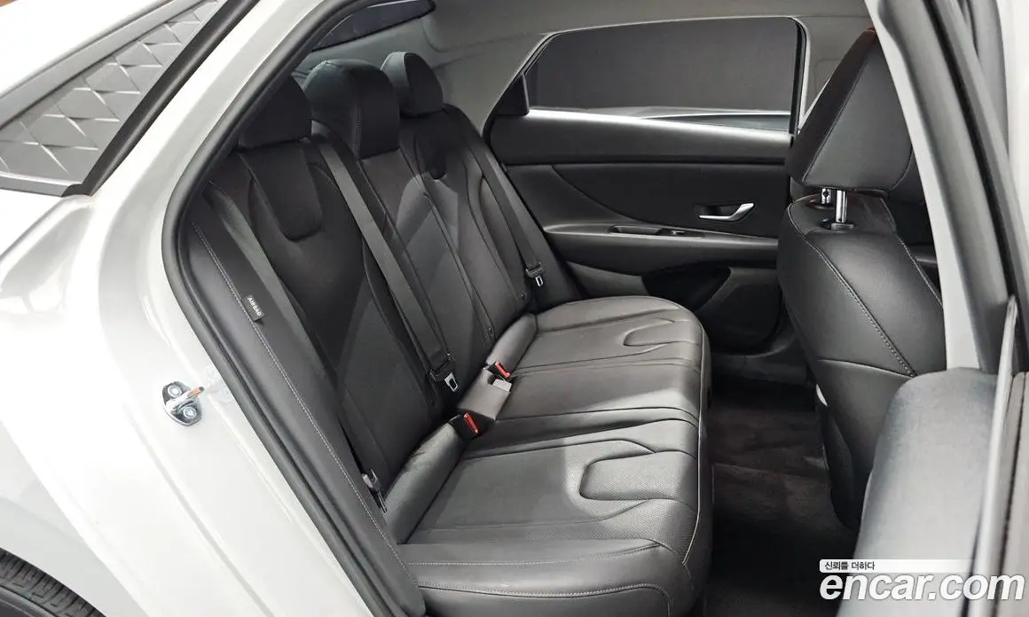Hyundai Avante 2025 1.6 автомат (гидро), фото 16