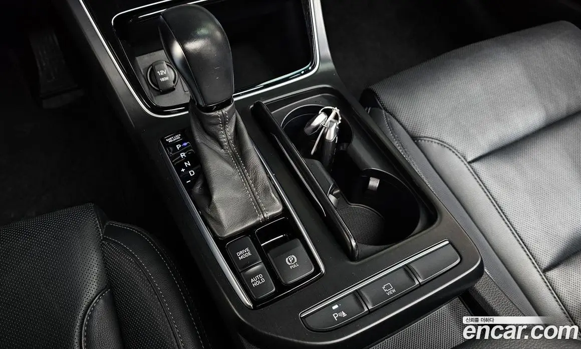 Hyundai Grandeur 2017 2.4 автомат (гидро), фото 12