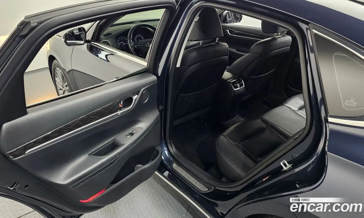 Hyundai Grandeur 2017 2.4 автомат (гидро), фото 18