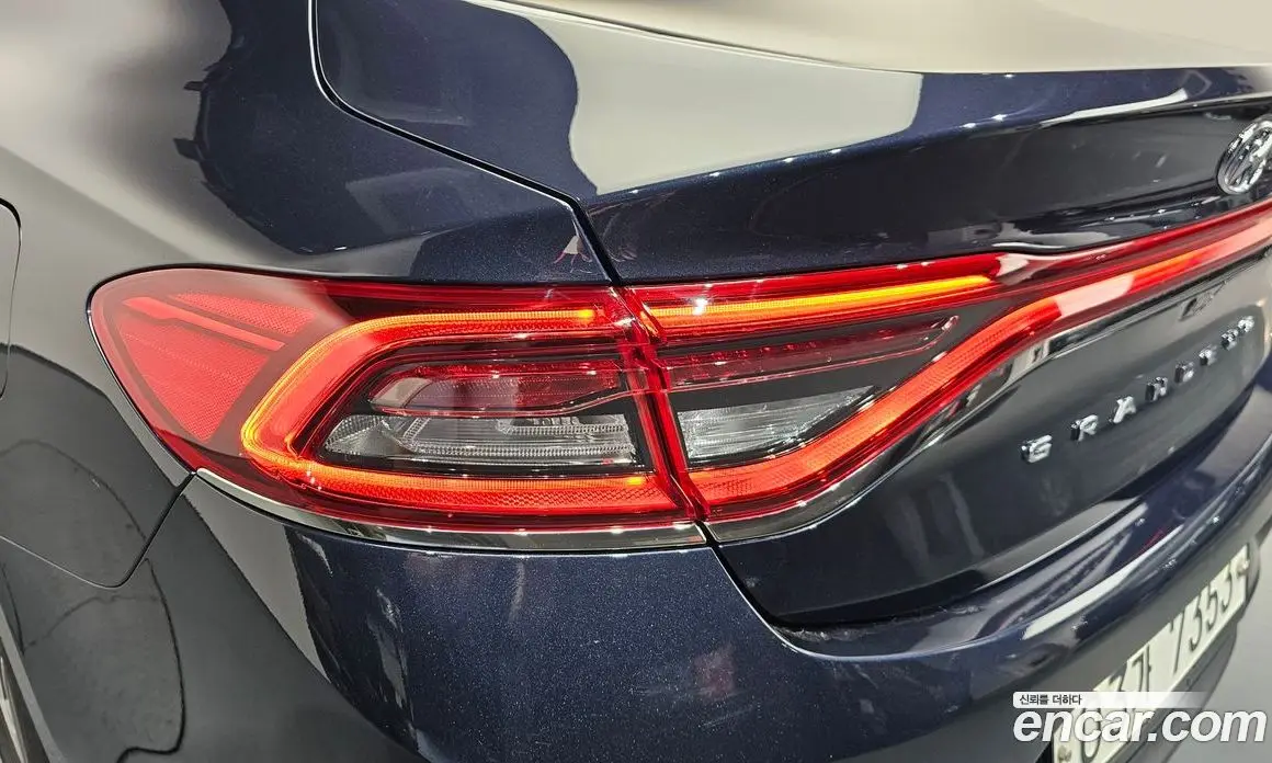 Hyundai Grandeur 2017 2.4 автомат (гидро), фото 9